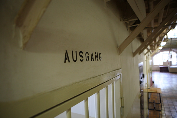 Schriftzug Ausgang