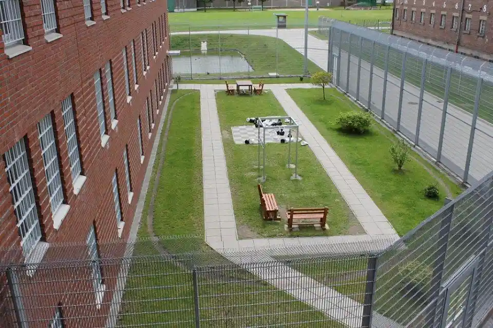 Freistundenhof der Untersuchungshaft