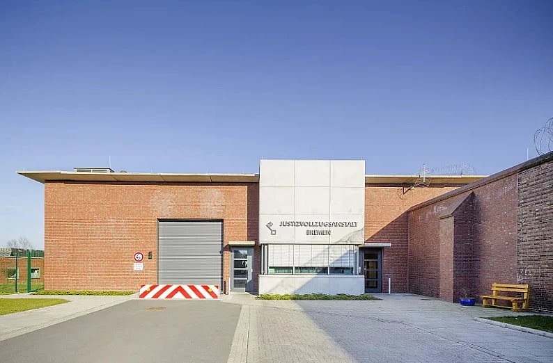 Hauptpforte der JVA Bremen