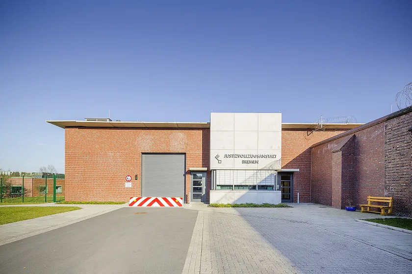 Hauptpforte der JVA Bremen