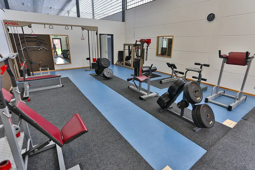 Fitnessraum in der JVA
